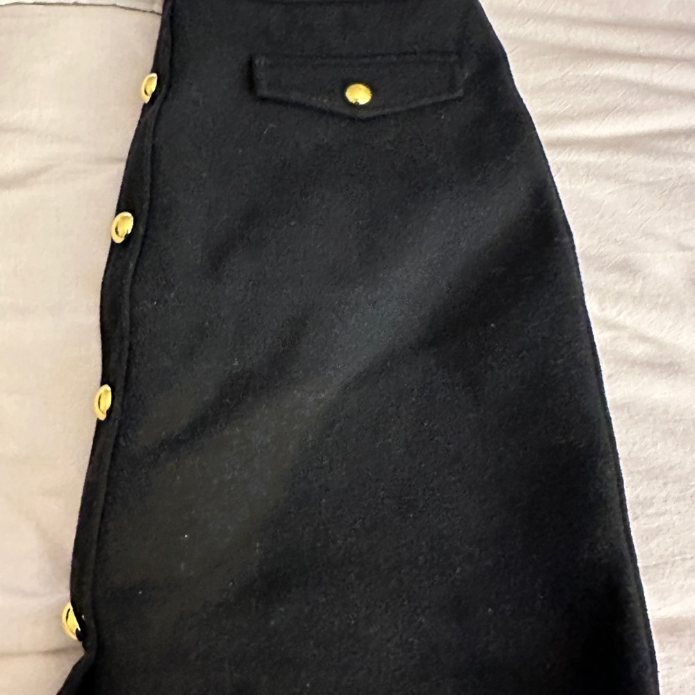 Black loft work skirt with gold buttons